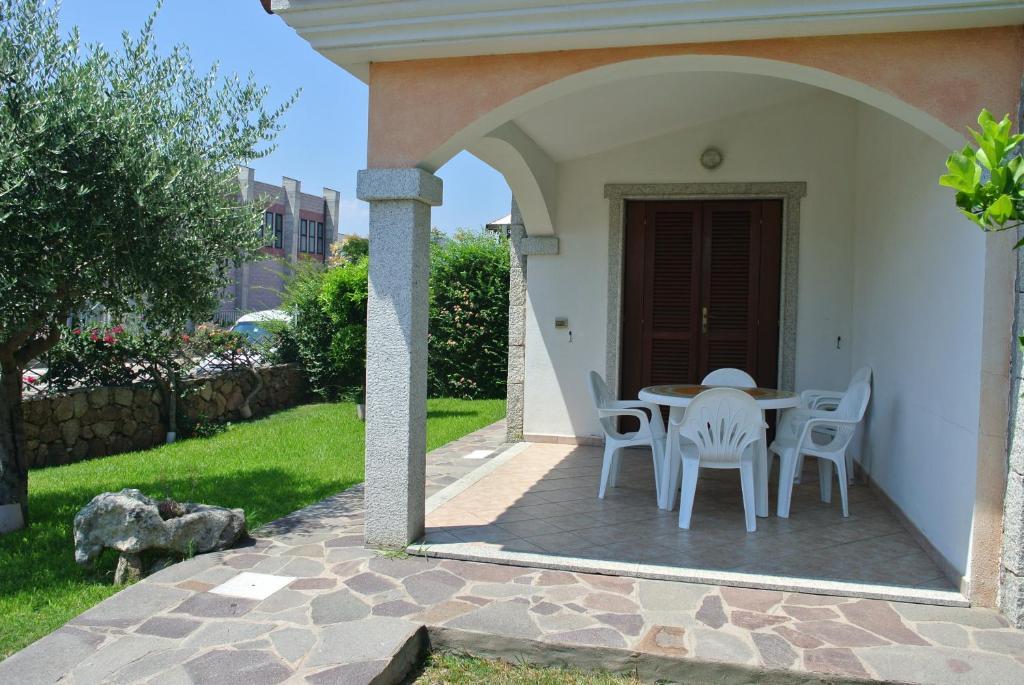 Case Vacanza Fenicotteri San Teodoro  Exterior photo