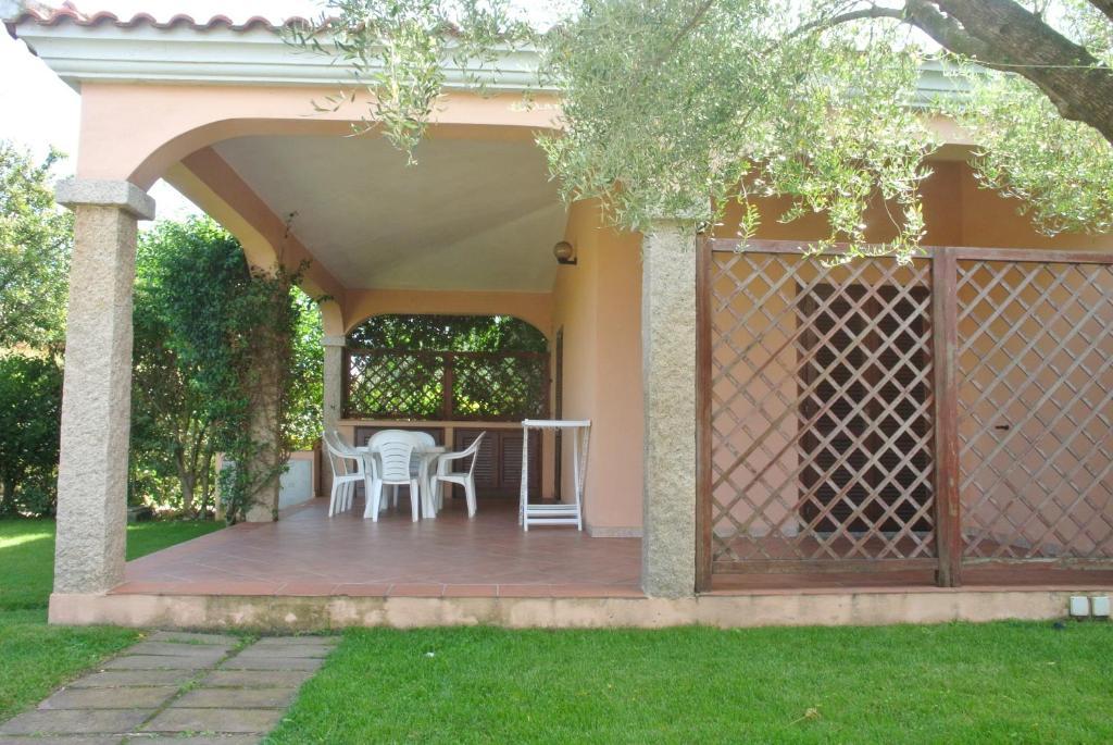 Case Vacanza Fenicotteri San Teodoro  Exterior photo